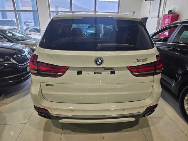 ב מ וו X5