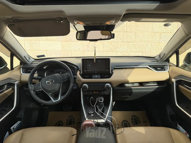 טויוטה RAV4
