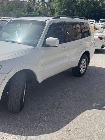 מיצובישי פג'רו