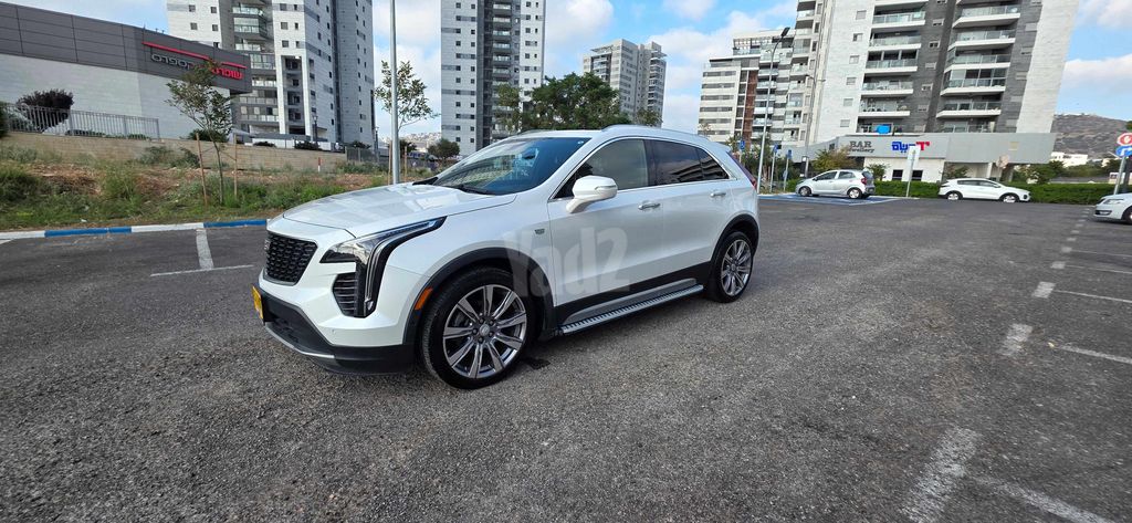 קאדילק XT4