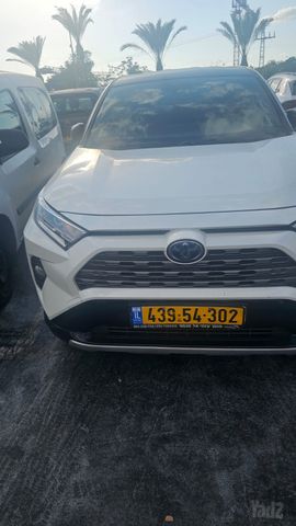 מודעת רכב טויוטה RAV4