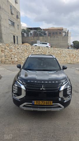 מיצובישי אאוטלנדר