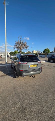 ג'יפ צ'ירוקי