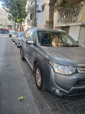 מודעת רכב מיצובישי אאוטלנדר