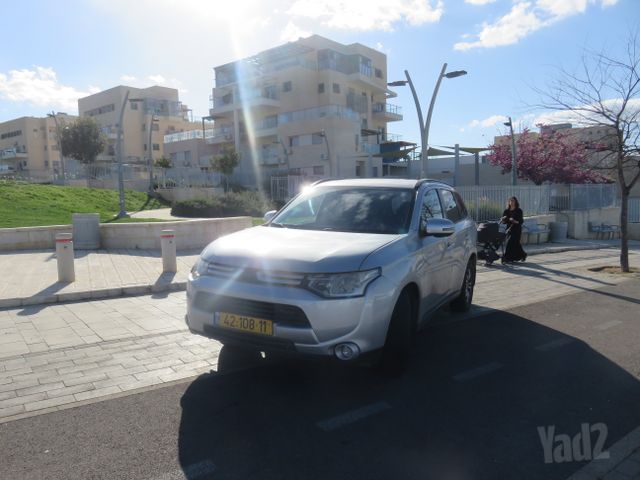 מיצובישי אאוטלנדר