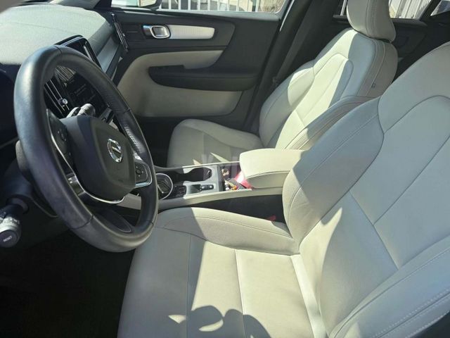 וולוו XC40