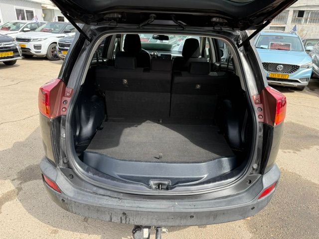 טויוטה RAV4