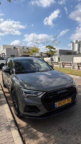 אאודי Q3