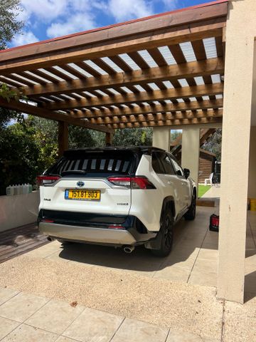 טויוטה RAV4