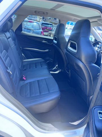 אם ג'י EHS PHEV