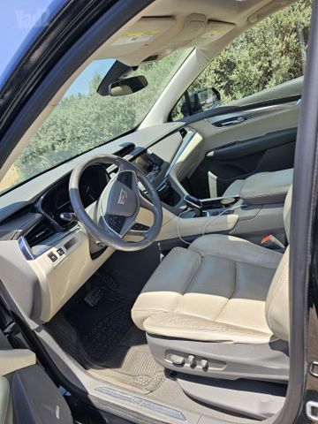 קאדילק XT5