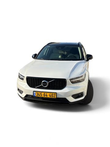 וולוו XC40