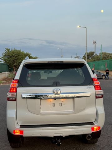 טויוטה לנד קרוזר