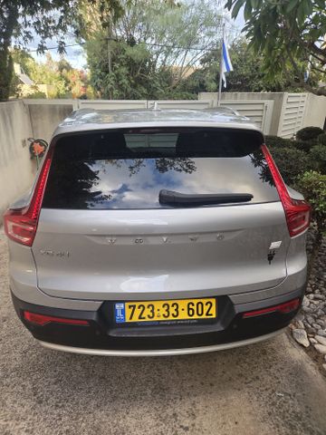 וולוו XC40
