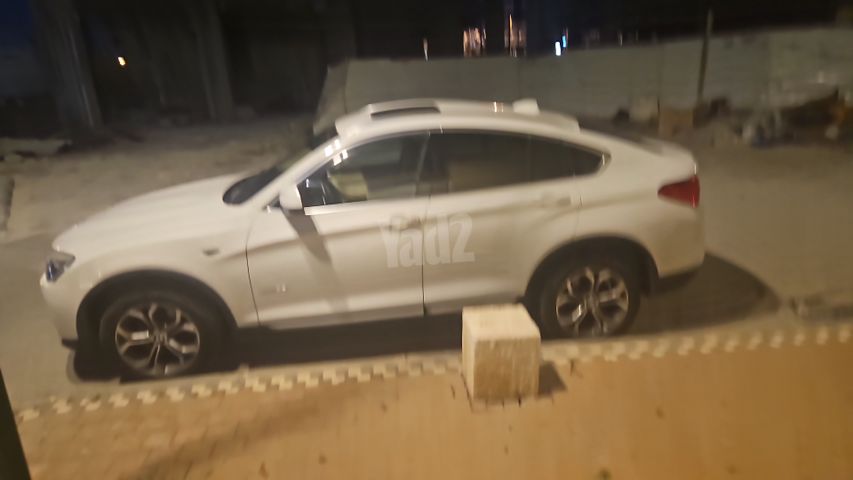ב מ וו X4