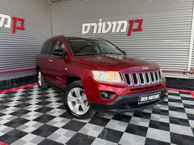 מודעת רכב ג'יפ קומפאס