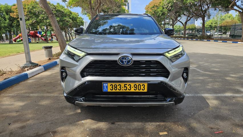 מודעת רכב טויוטה RAV4