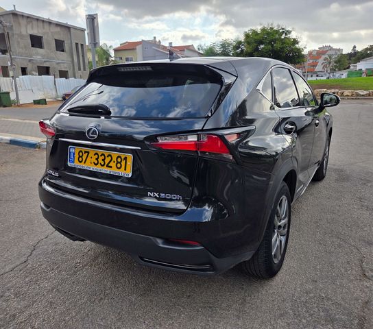 לקסוס NX