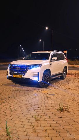 טויוטה לנד קרוזר