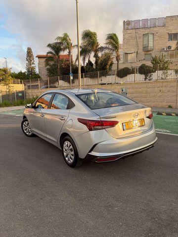 יונדאי אקסנט i25