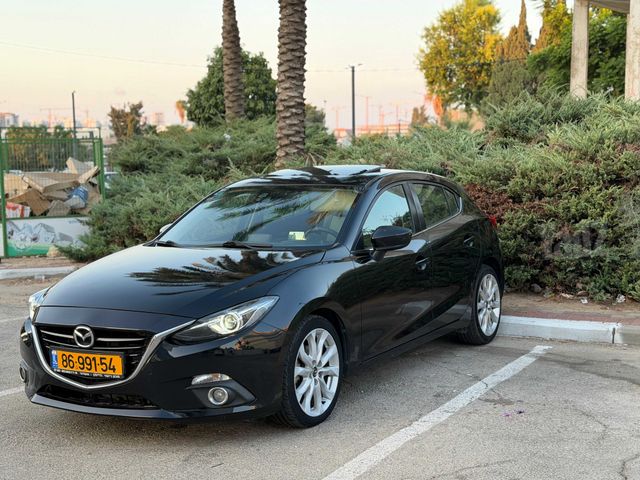 מאזדה 3