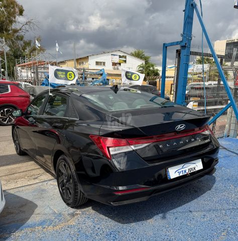 יונדאי אלנטרה
