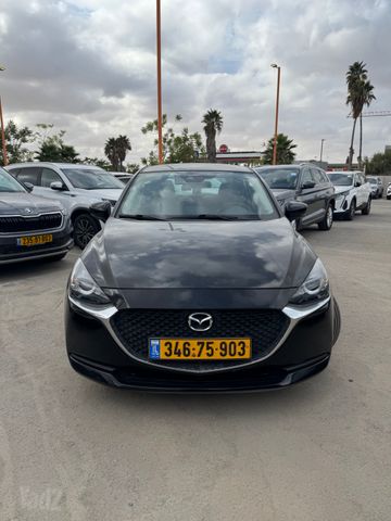 מודעת רכב מאזדה 2