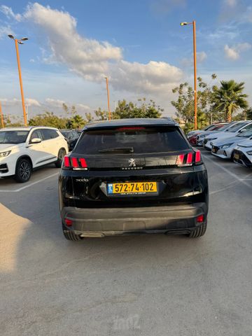 פיג'ו 3008