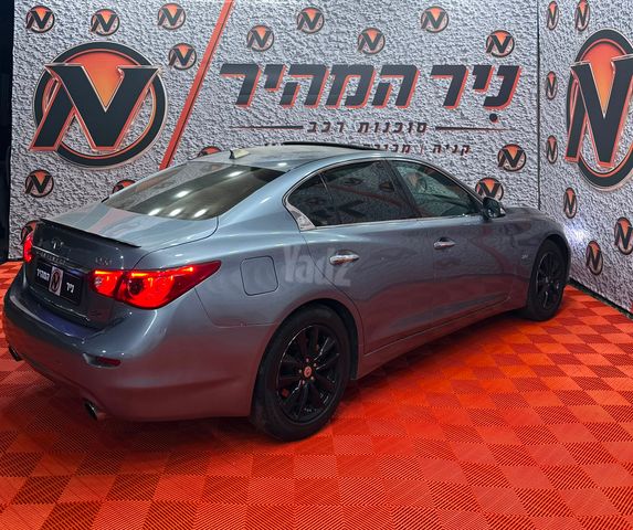 אינפיניטי Q50