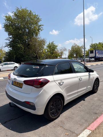 יונדאי i20