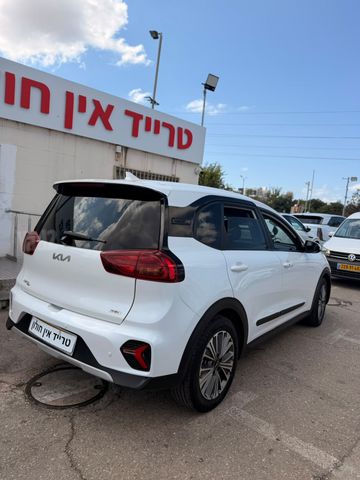קיה נירו פלוס