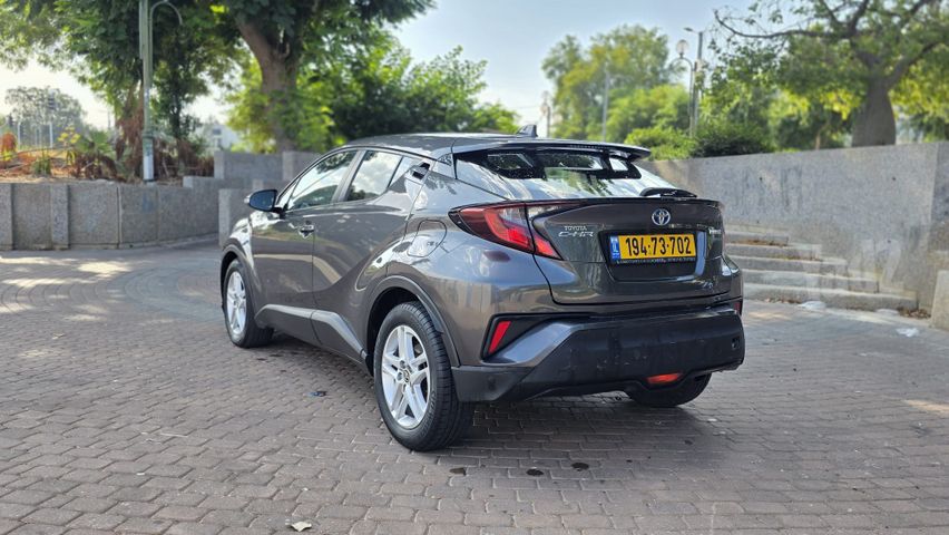 טויוטה C-HR