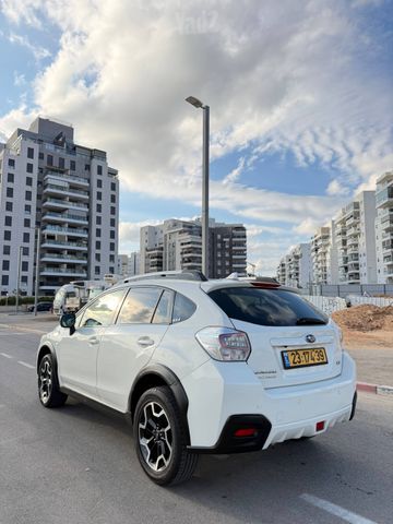 סובארו XV