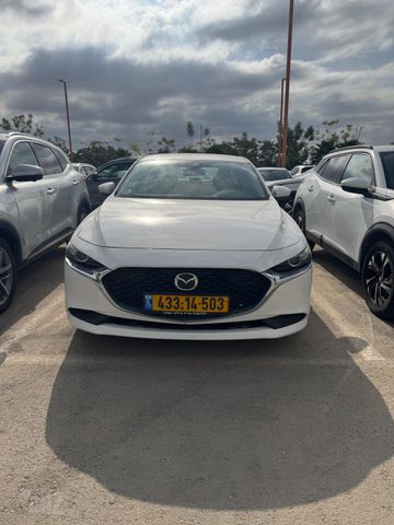 מודעת רכב מאזדה 3