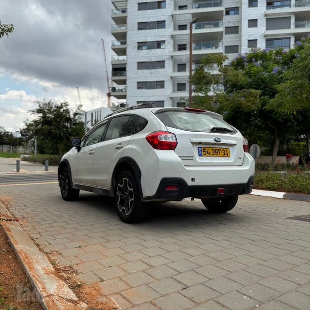 מודעת רכב סובארו XV
