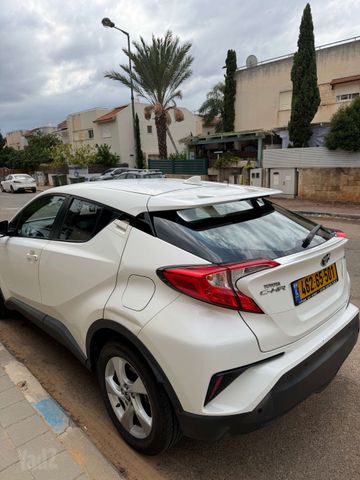 טויוטה C-HR