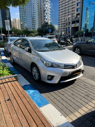 מודעת רכב טויוטה קורולה