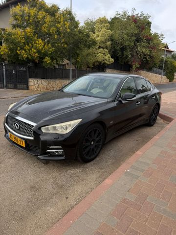 אינפיניטי Q50
