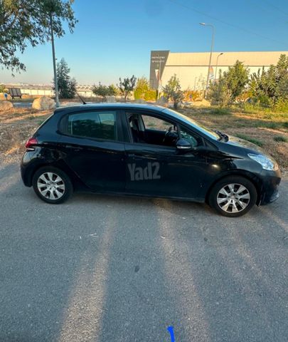 פיג'ו 208