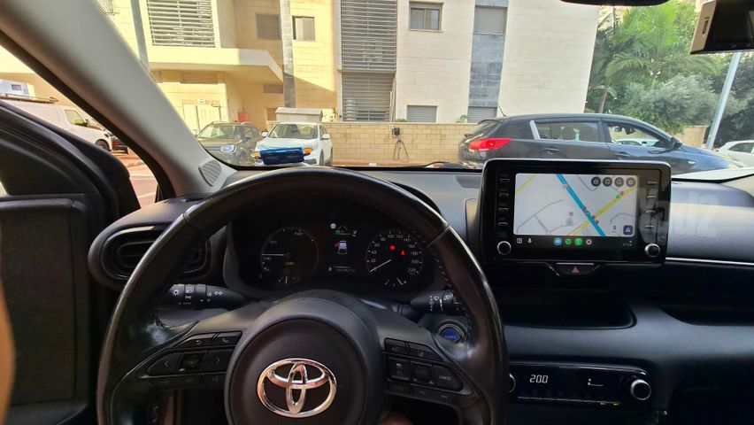 טויוטה יאריס