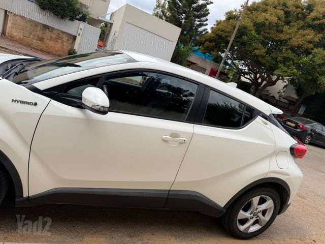 טויוטה C-HR