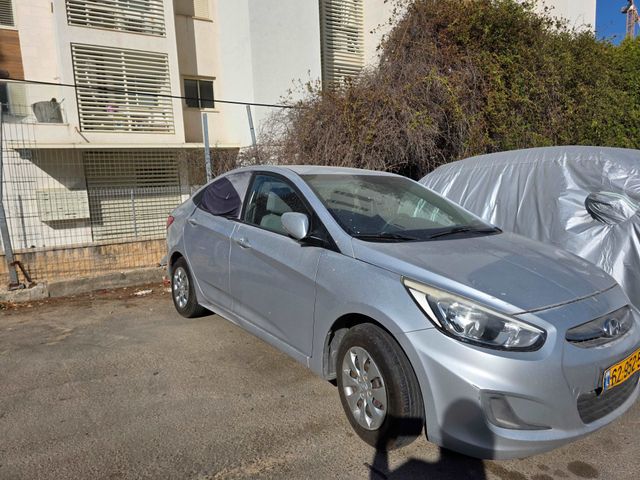 יונדאי אקסנט i25
