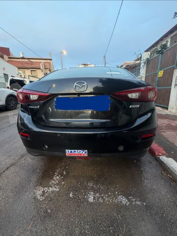 מאזדה 3