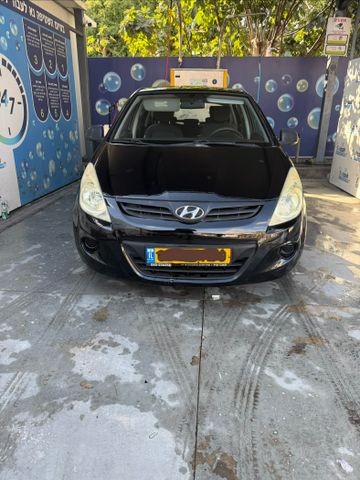 יונדאי i20