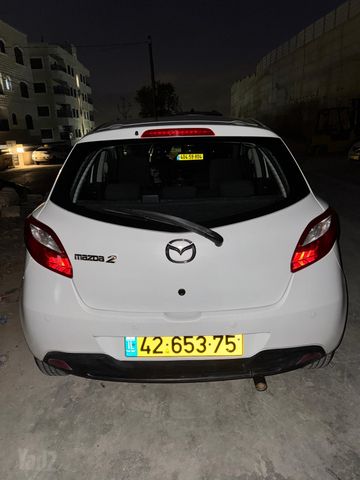 מודעת רכב מאזדה 2