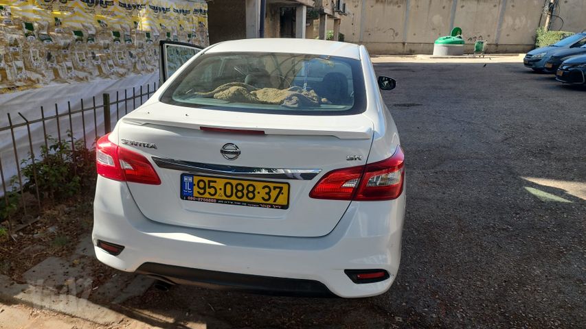 ניסאן סנטרה