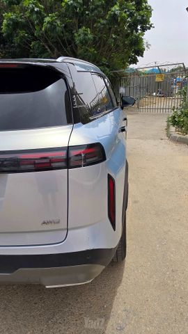 ג'אקו J7