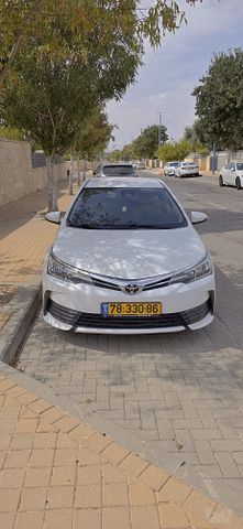 טויוטה קורולה