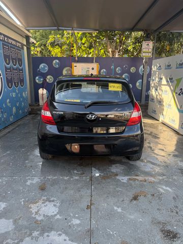יונדאי i20