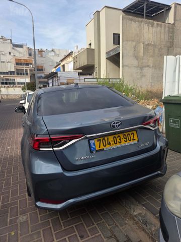 טויוטה קורולה